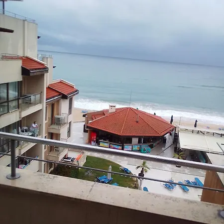 Apartament Seafront Im Obzor
