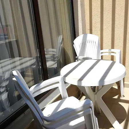 Seafront Im * ابزور