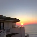 Apartment Seafront Im