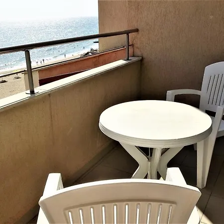 Seafront Im Apartament *